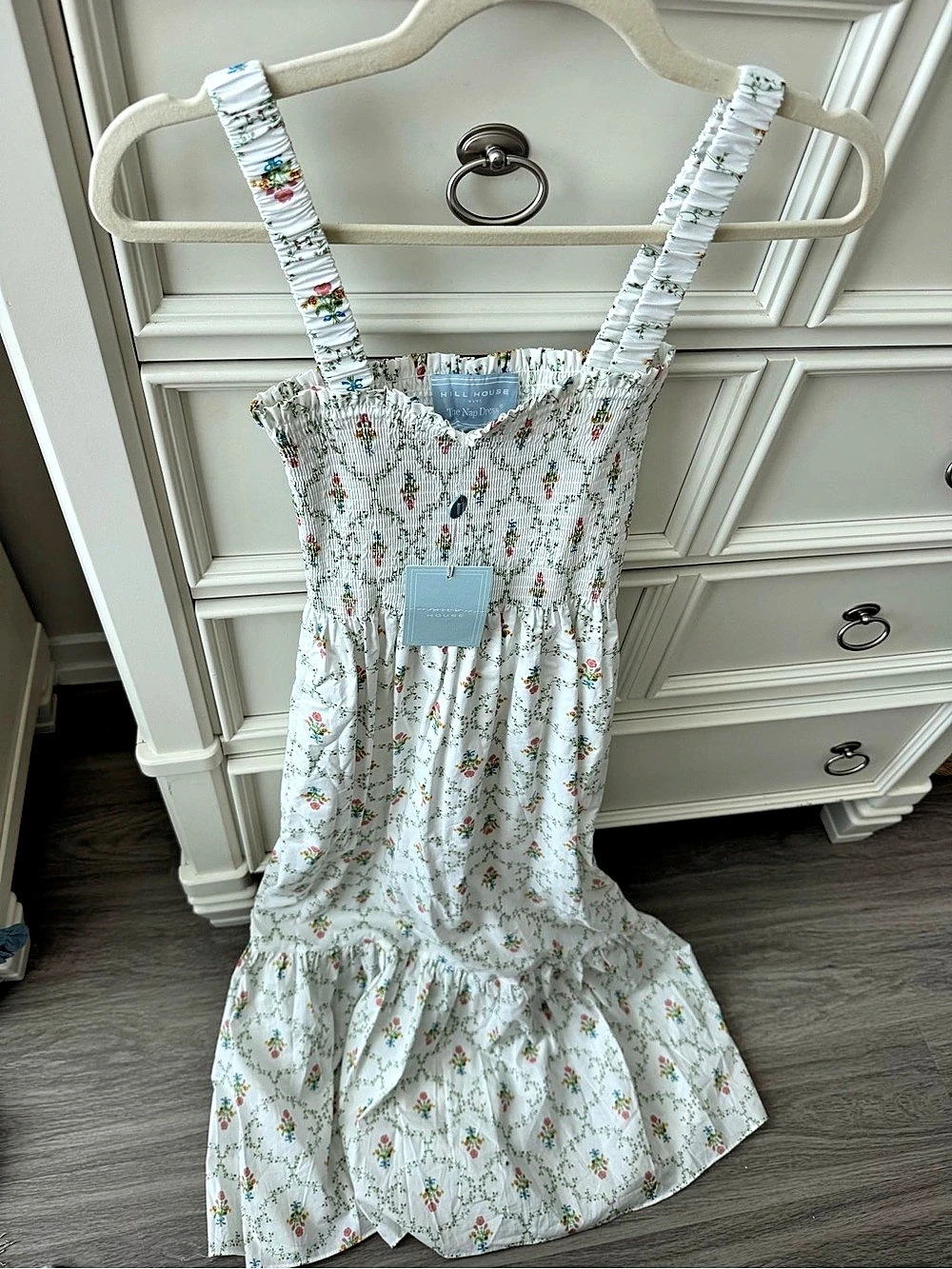 Hillhouse Floral Smocked Anjuli Nap Dress in White Size XS NWT